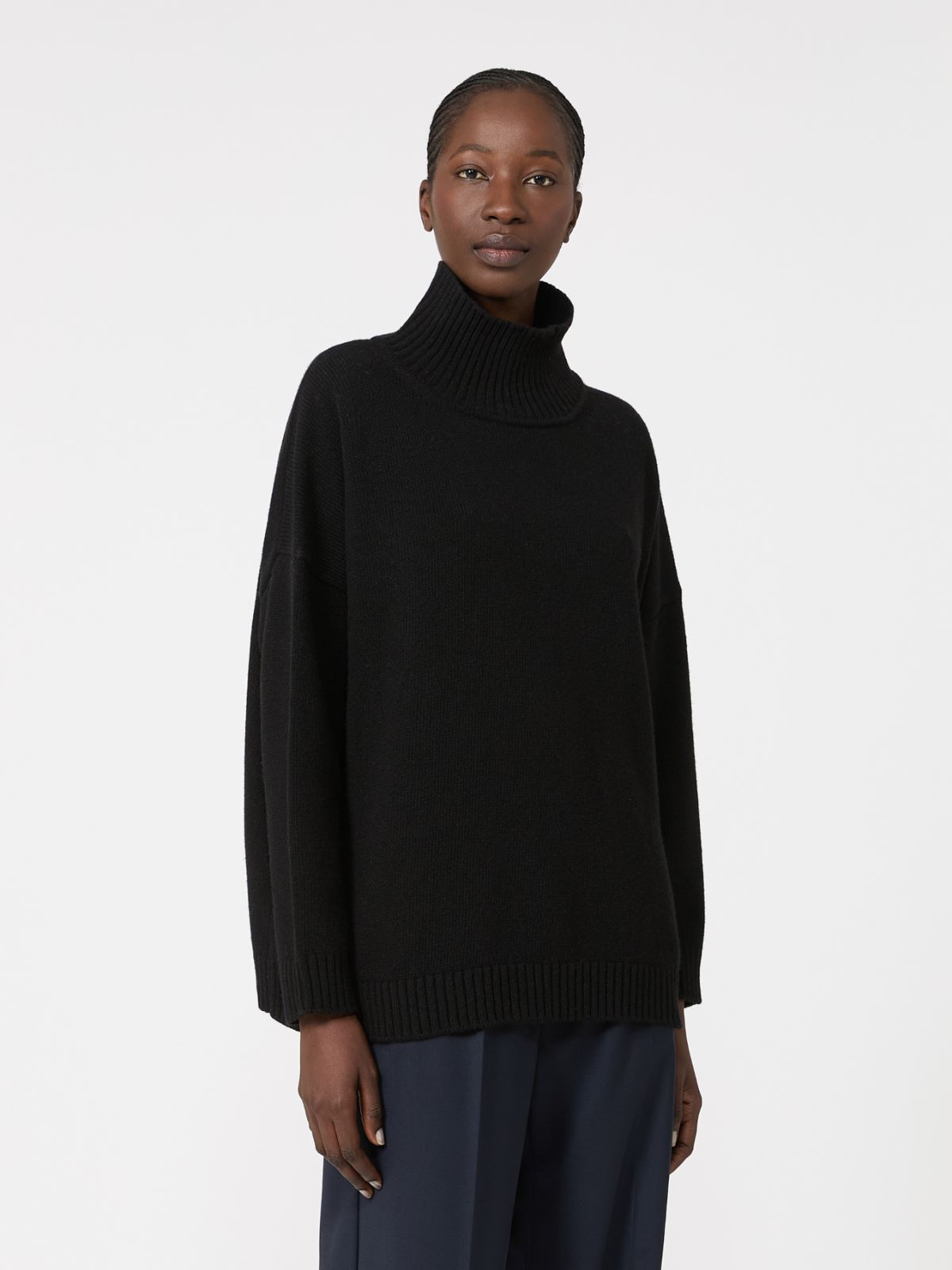 Golf z wełnianej przędzy - CZARNY - Max Mara - 2