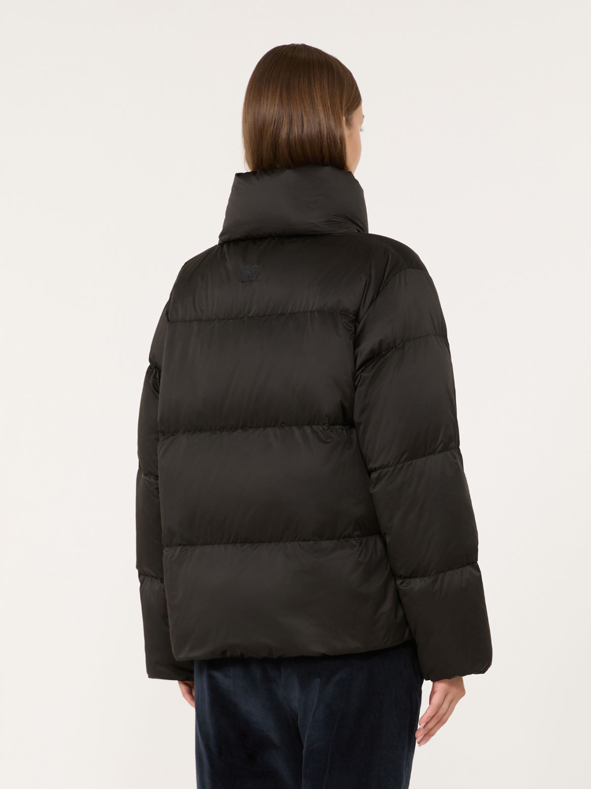 Short down jacket in technical satin - BLACK - Max Mara - 3