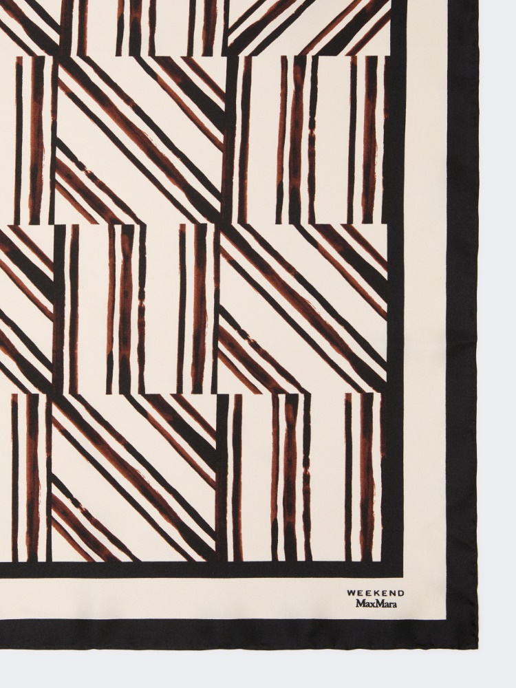 Printed silk twill scarf - CHOCOLATE - 2