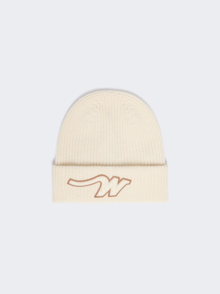 Wool beanie with “W” patch - WHITE