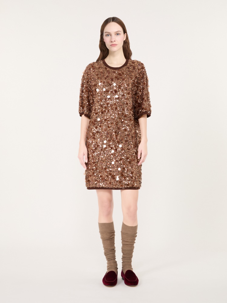 Vestido corto de punto con lentejuelas