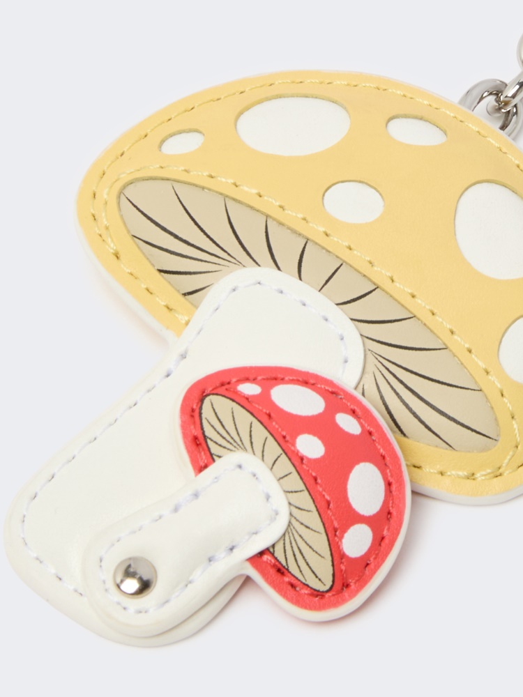Leather keychain - YELLOW - 2