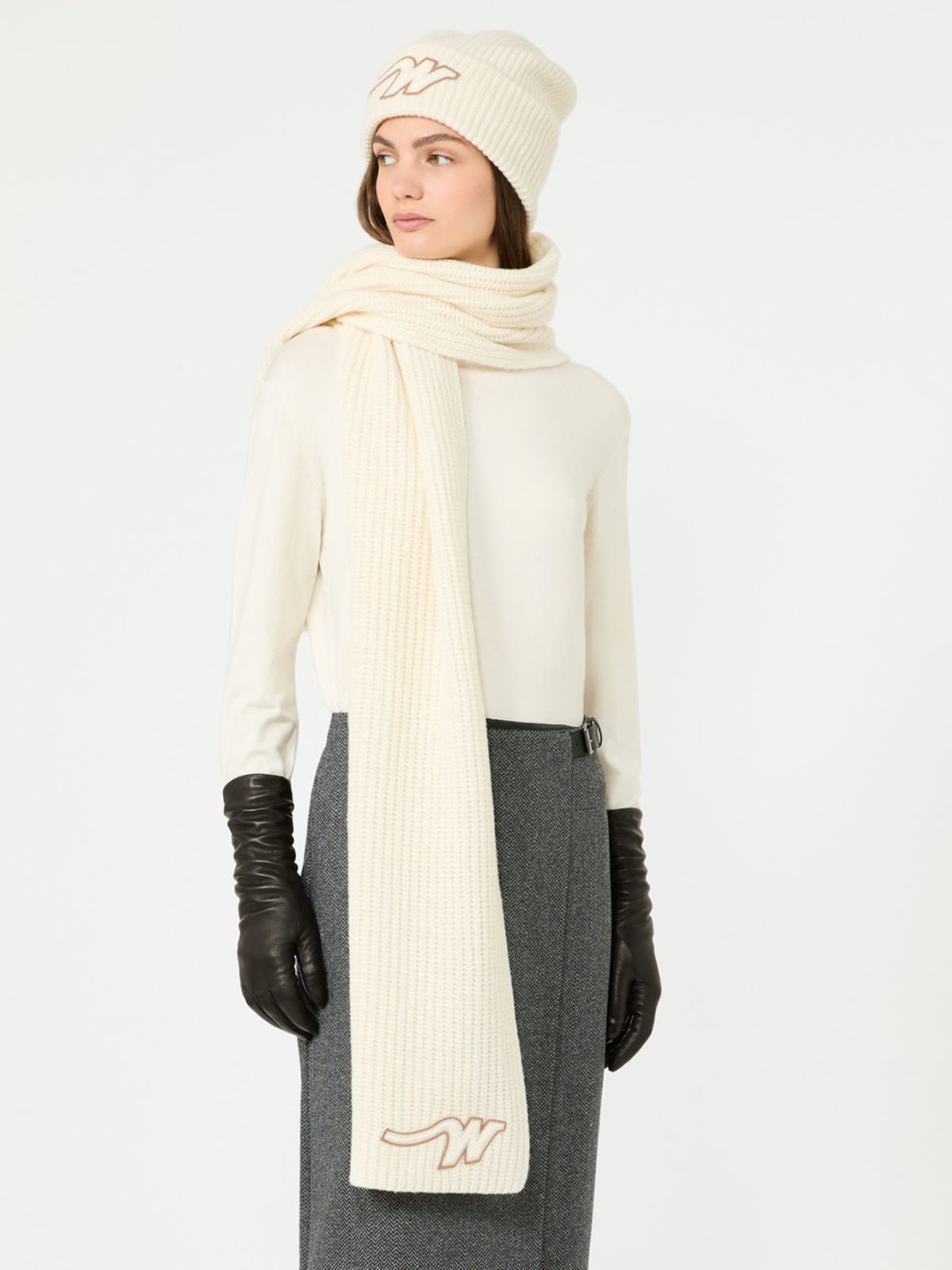 Wool yarn scarf - WHITE