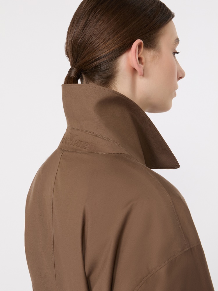 Midi-Trenchcoat aus wasserabweisendem Baumwolltwill - BRAUN - 4