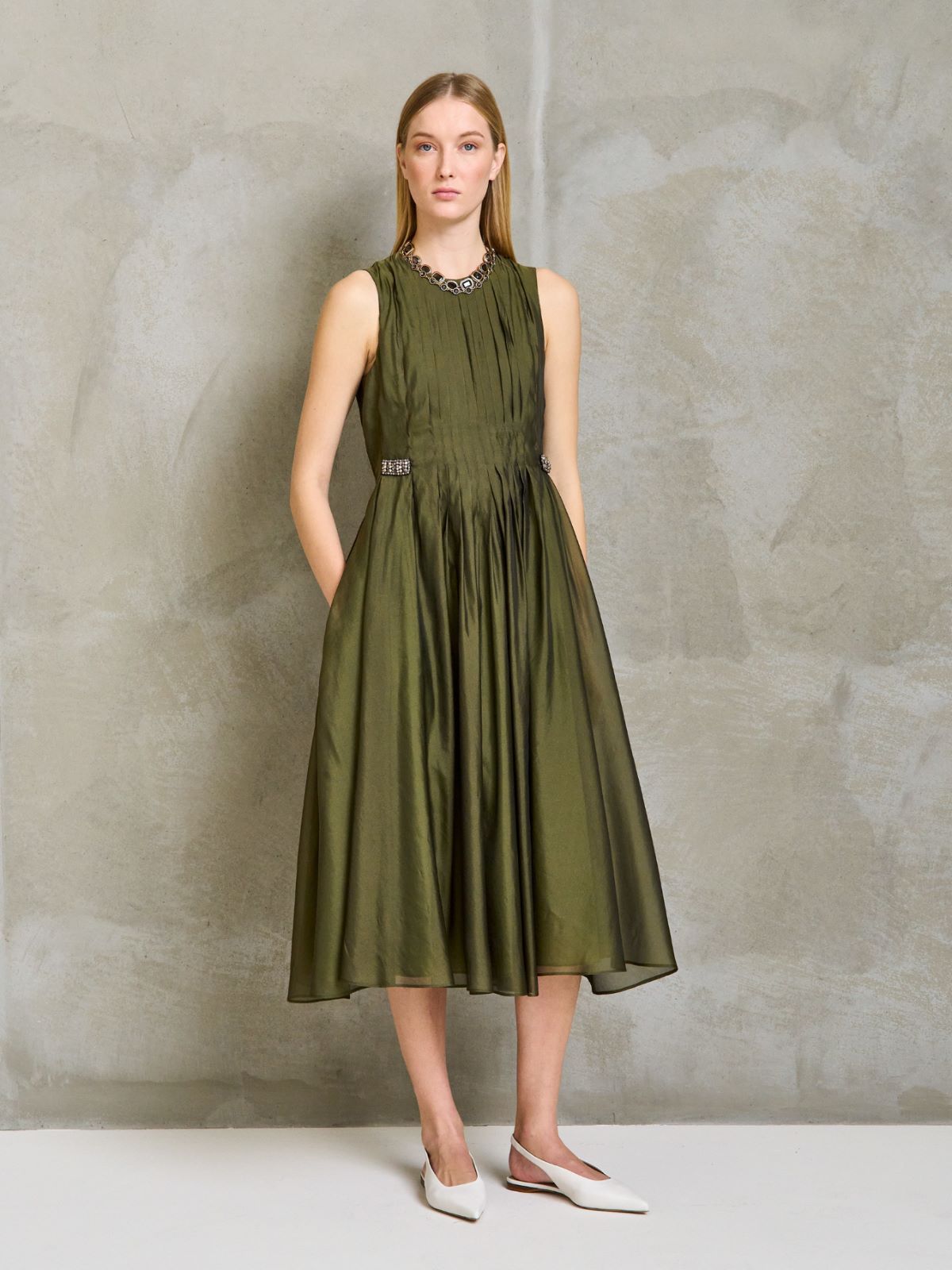 Fit-and-Flare-Kleid aus Organza - KHAKI
