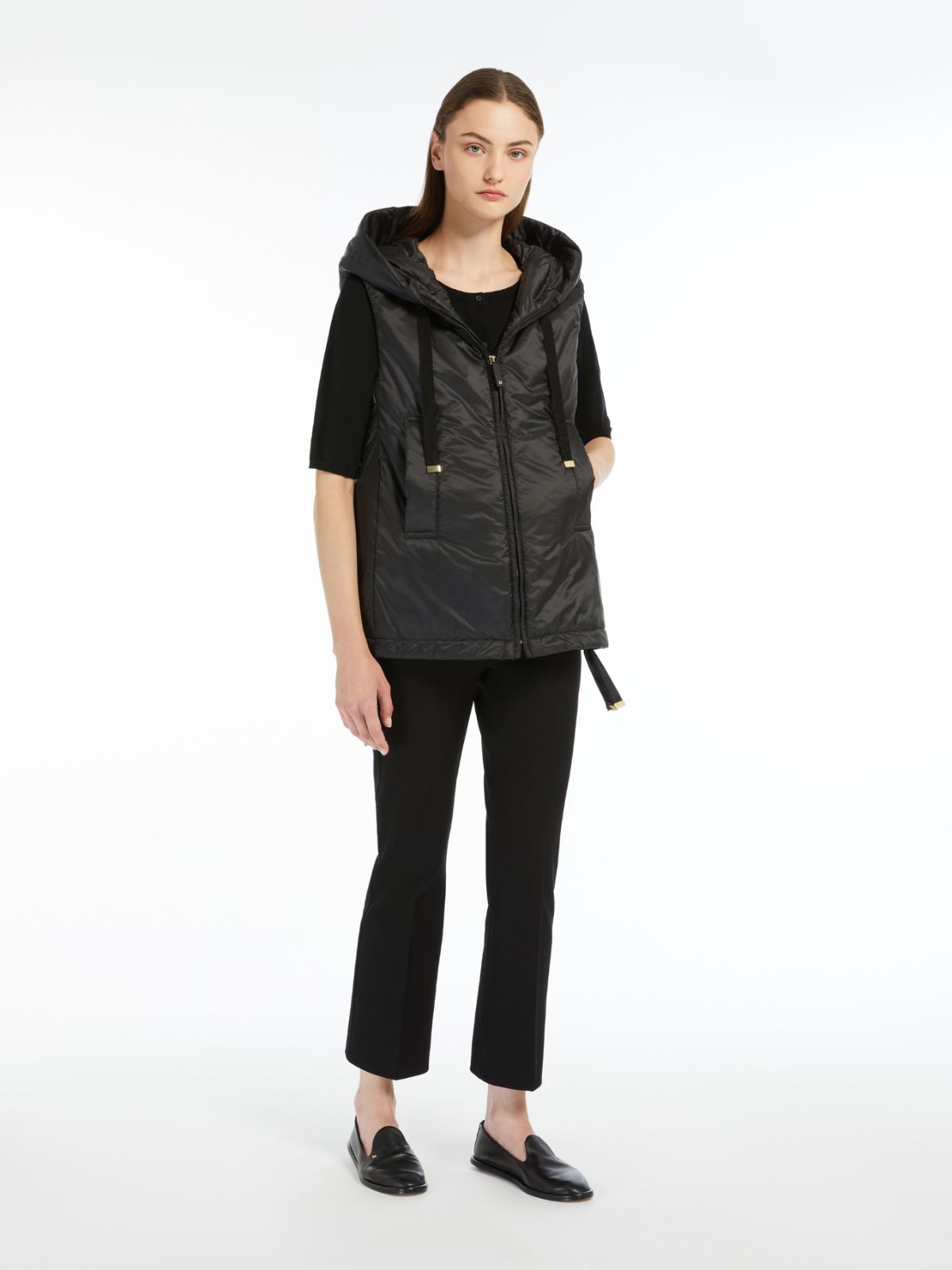 Padded water-repellent hooded gilet - BLACK