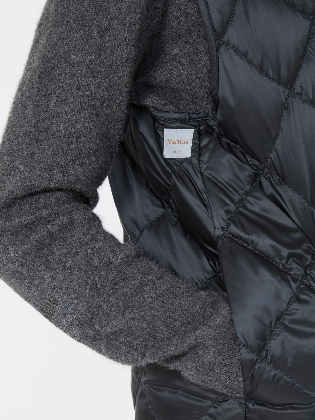 Diamond-patterned water-repellent canvas padded gilet - BLACK - Max Mara - 5