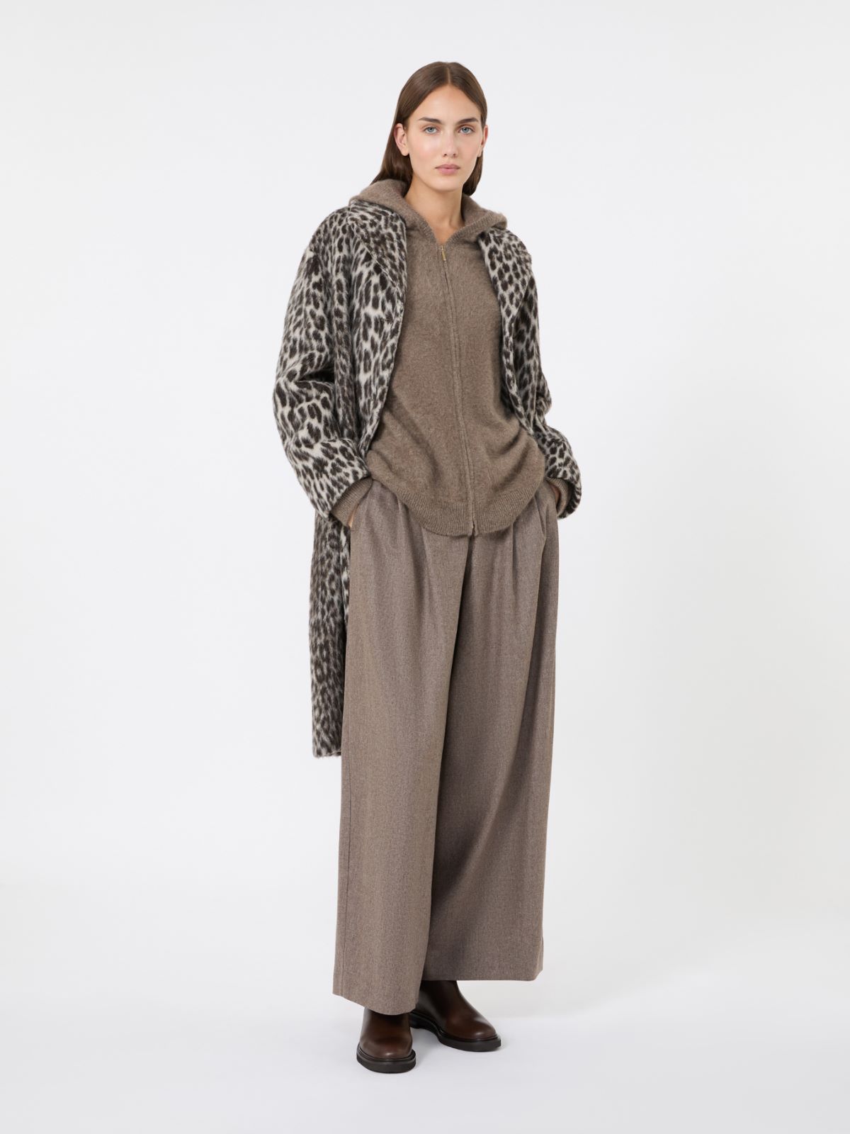 Brushed yak yarn cardigan - BEIGE