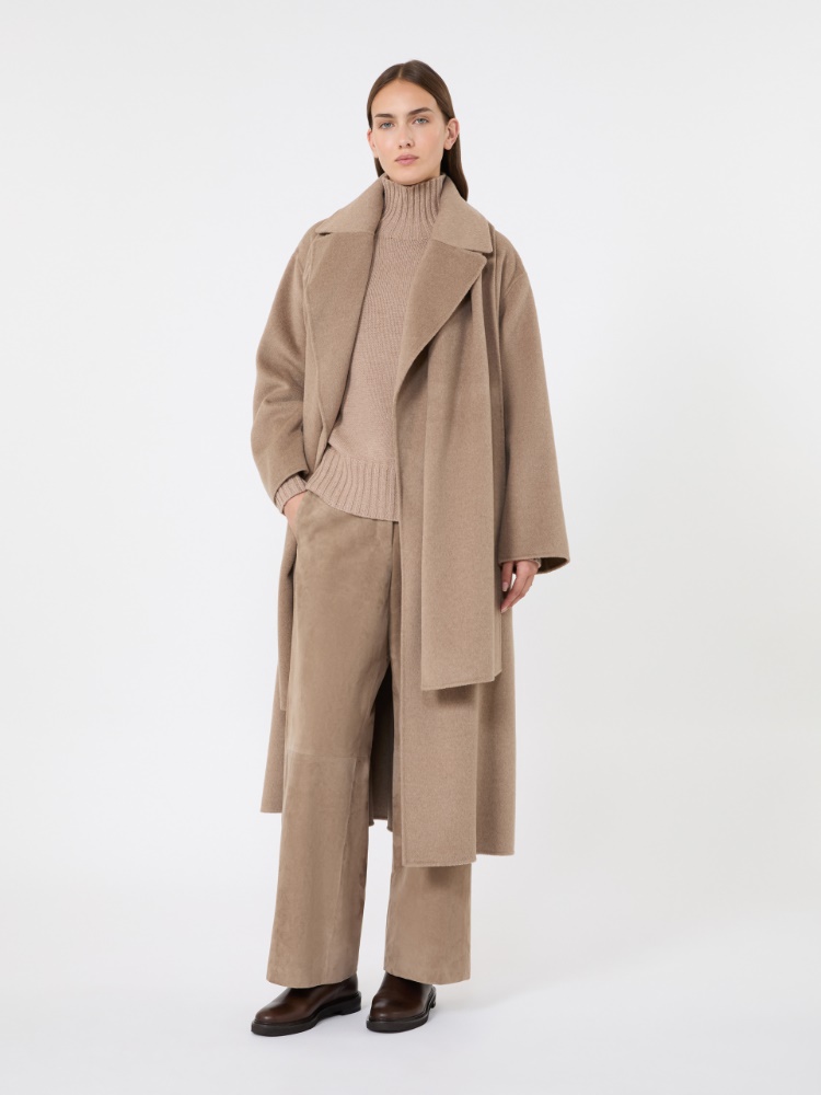 Jersey de cuello alto de hilado de lana y cachemira - ARCILLA - Max Mara