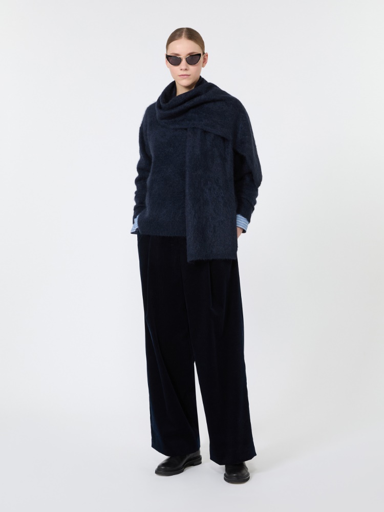 Yak yarn sweater with scarf detail - NAVY