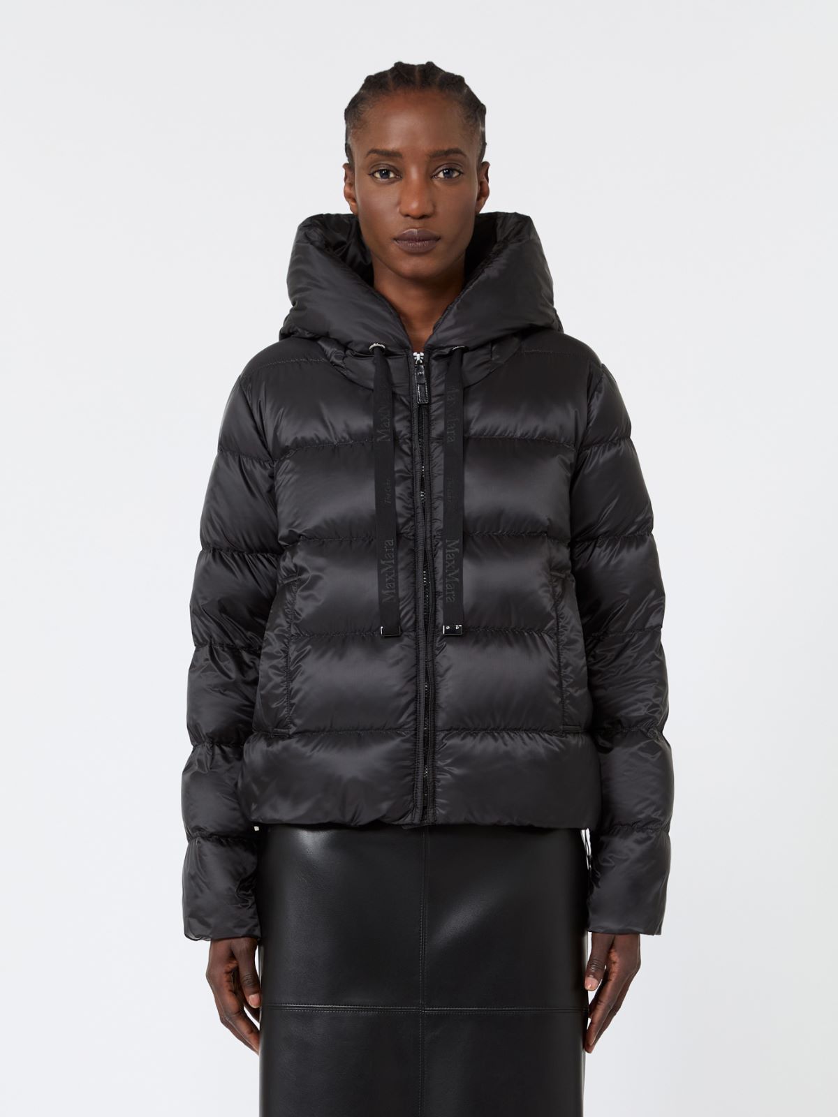 Short water-repellent plain-weave fabric puffer jacket - BLACK - Max Mara - 2