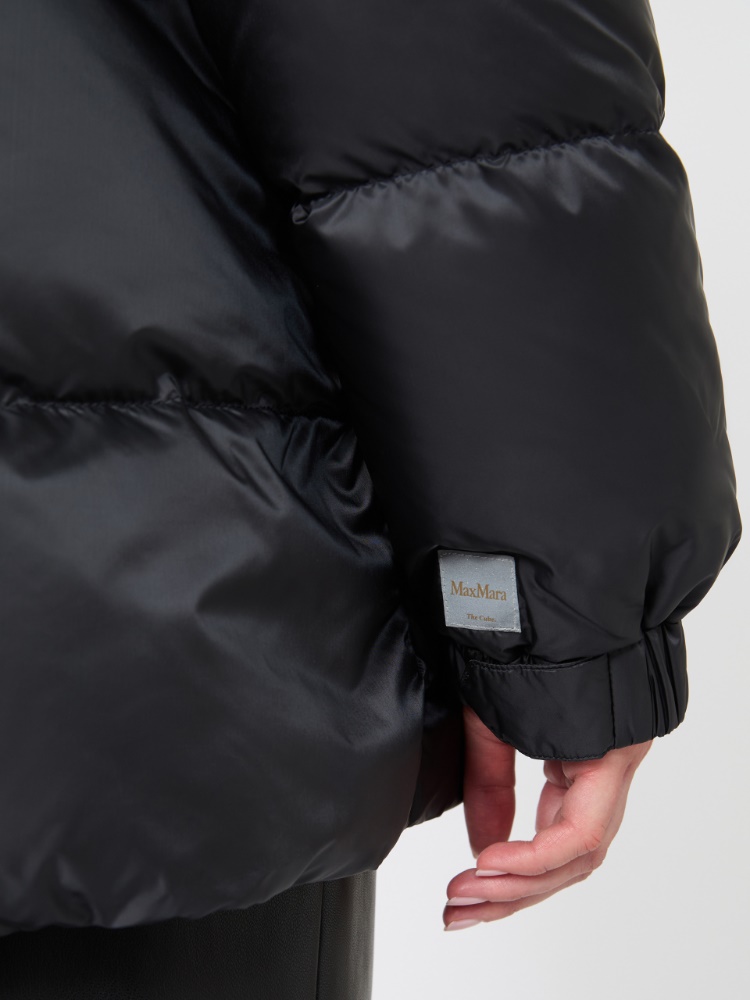 Roomy puffer jacket in water-repellent plain-weave fabric - BLACK
