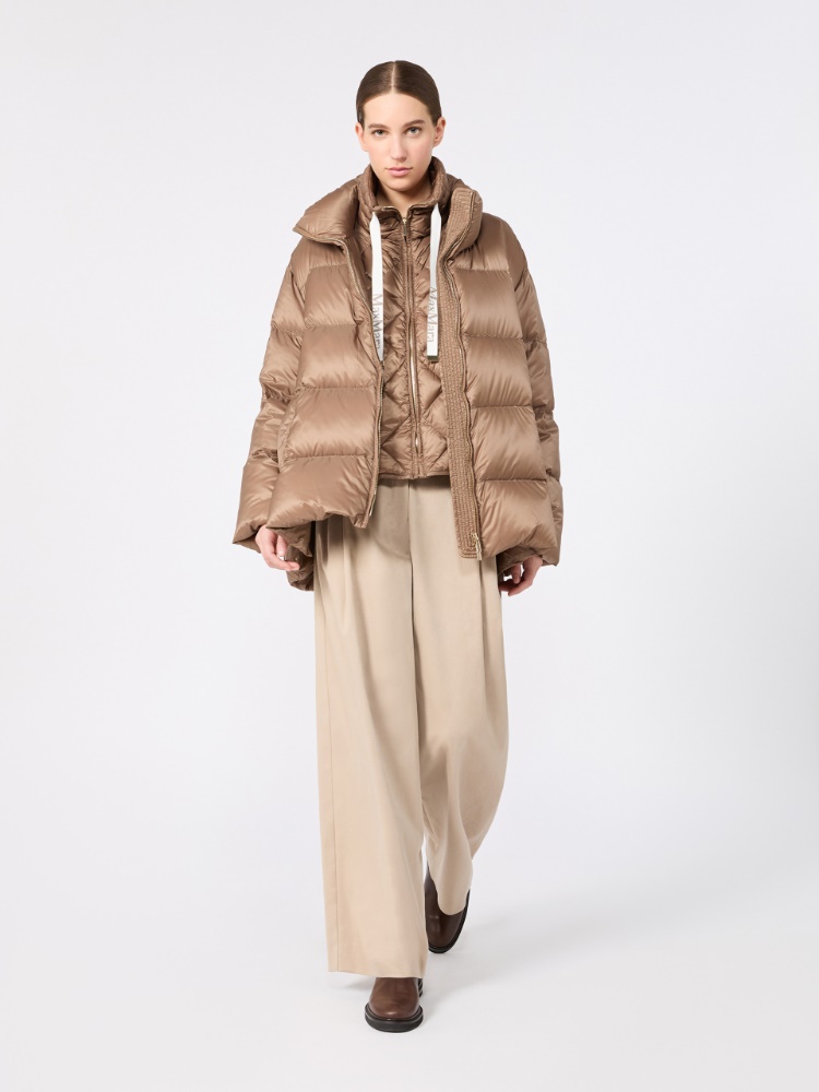 Roomy puffer jacket in water-repellent plain-weave fabric - CAMEL