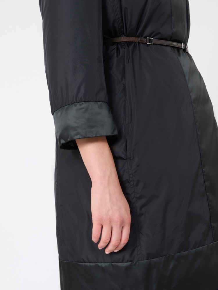 Reversible down jacket in water-repellent satin - BLACK