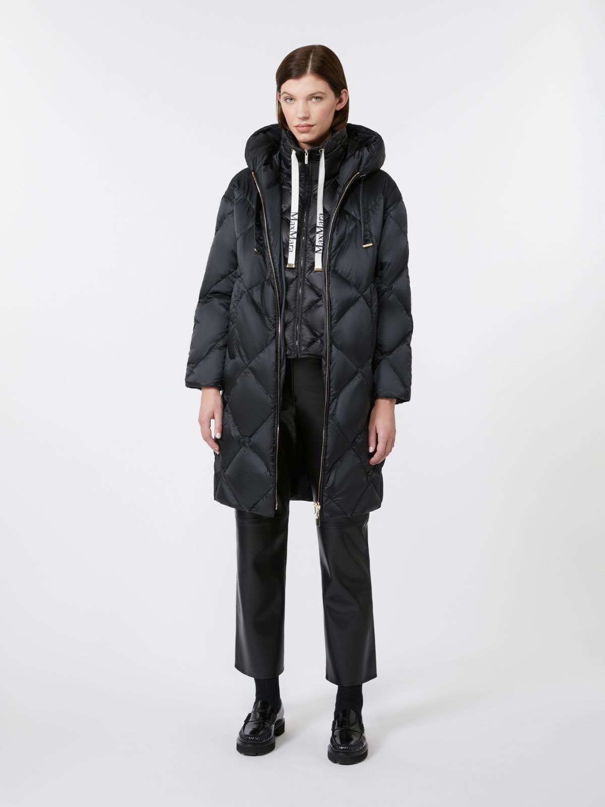 Down jacket in iridescent water-repellent fabric - BLACK