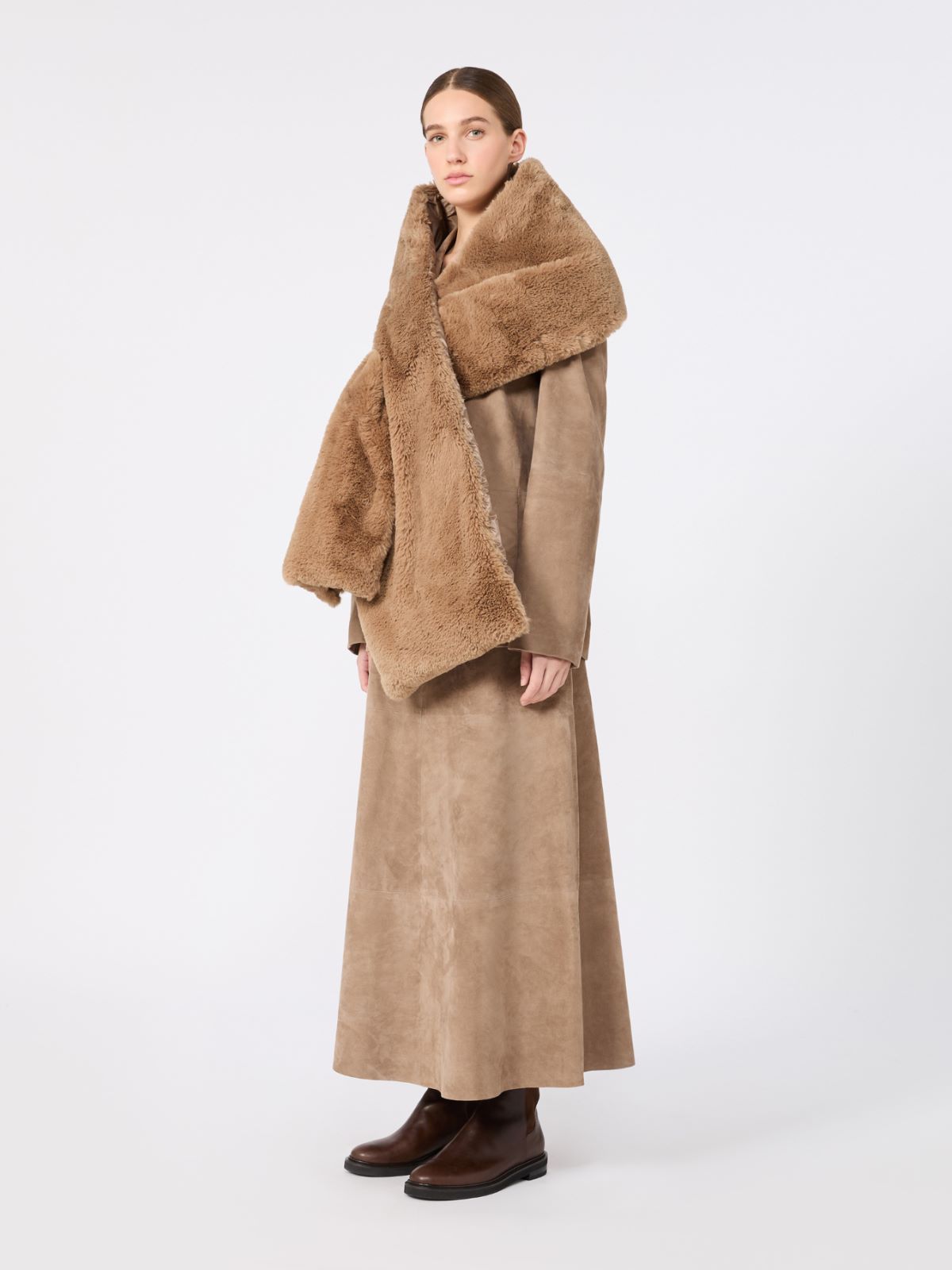 Water-repellent canvas padded stole - CLAY