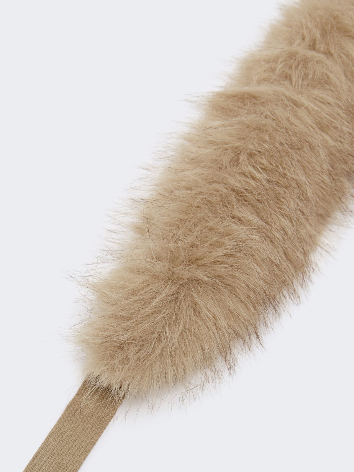 Kapuzenbesatz mit weicher Textur - HONIGFARBEN - Max Mara - 2